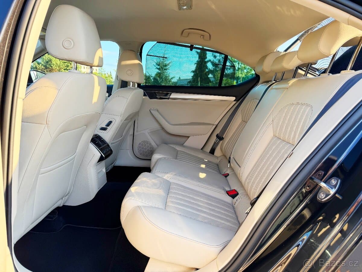 2019 Škoda SUPERB - 17