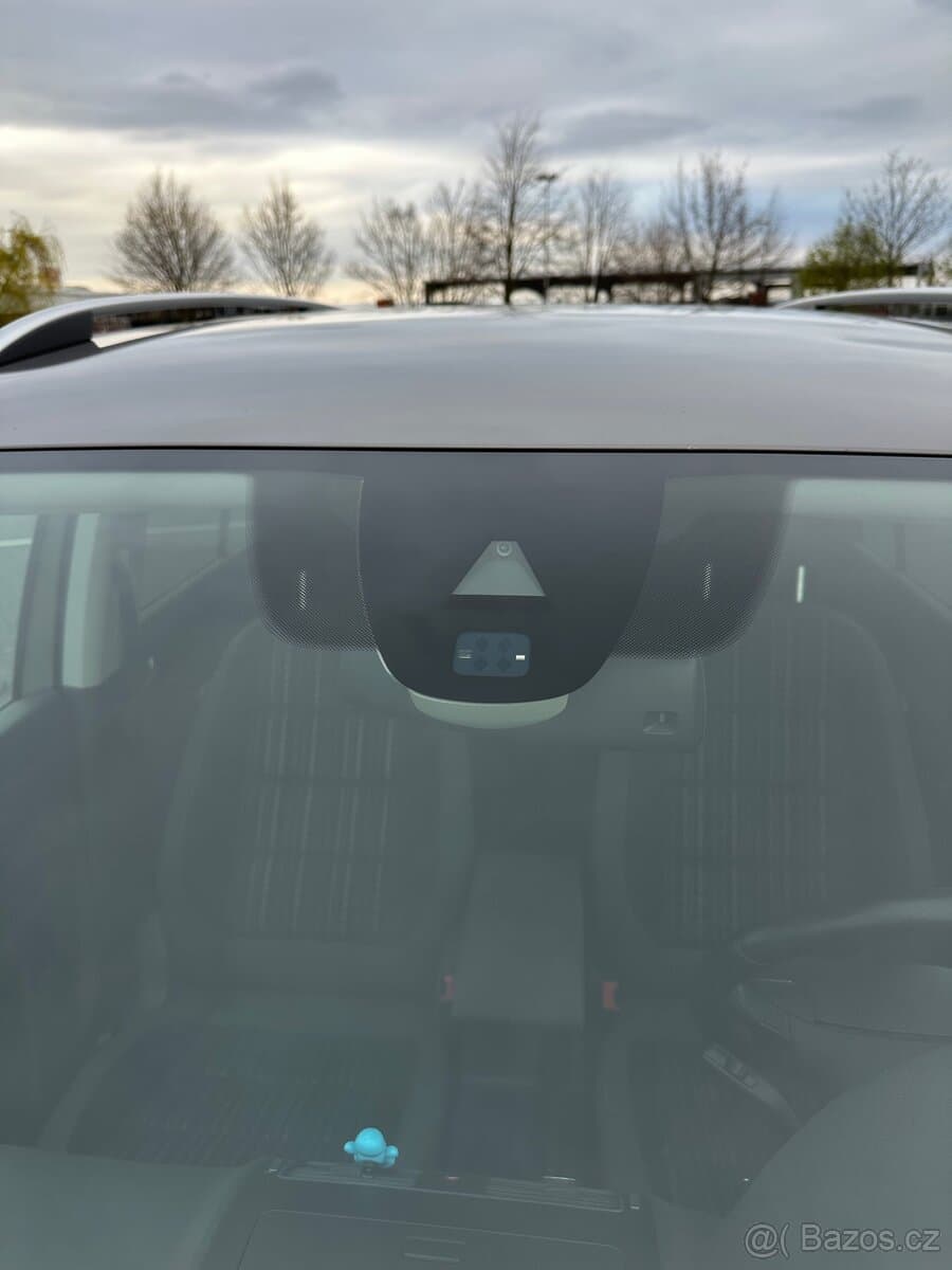 2011 Volkswagen TOURAN - 17