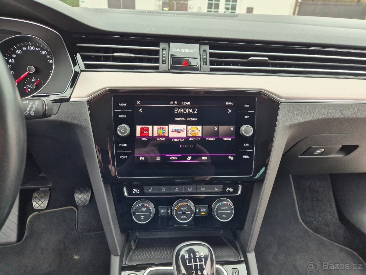 2020 Volkswagen PASSAT - 17