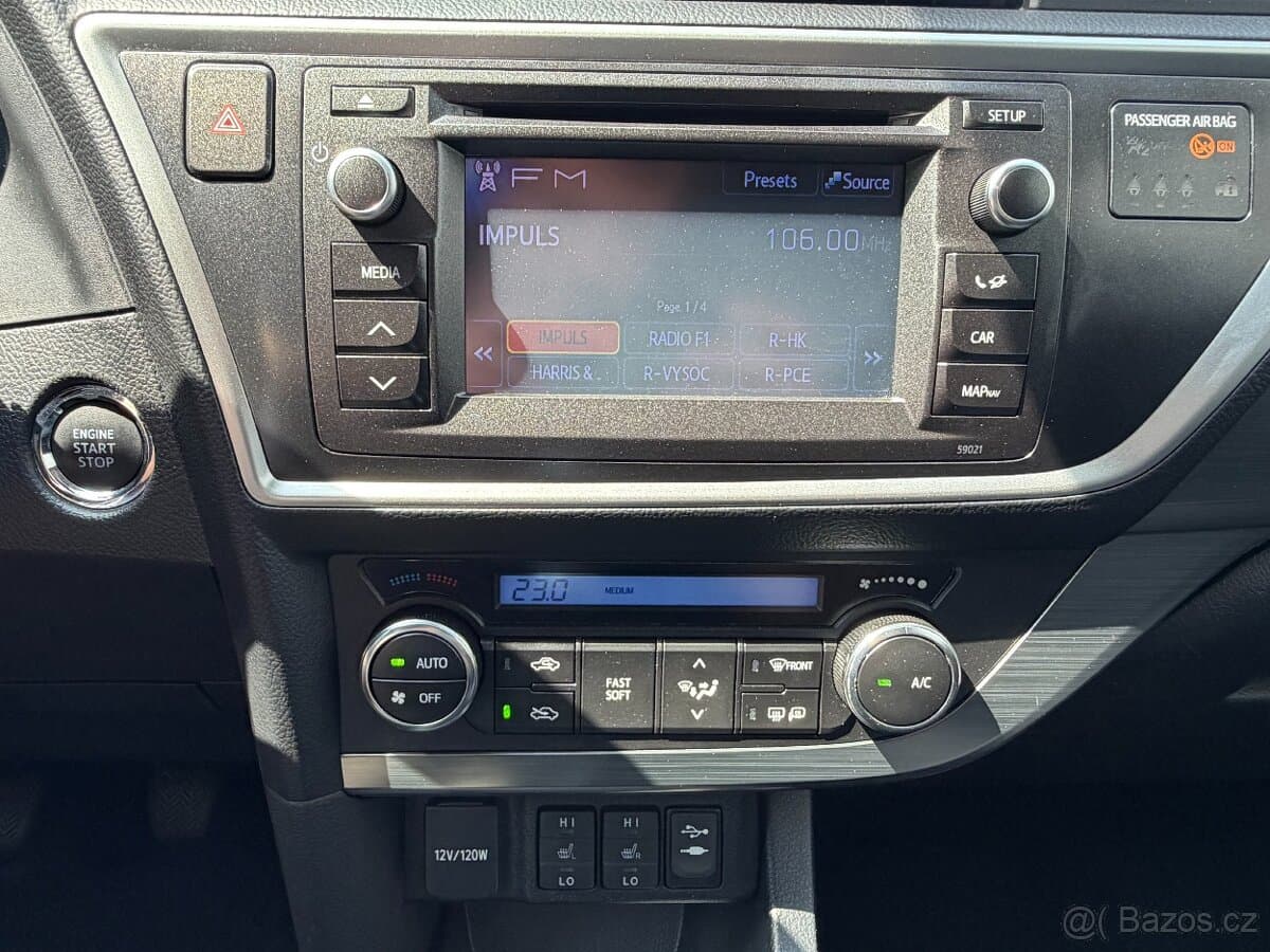 2014 Toyota AURIS - 17