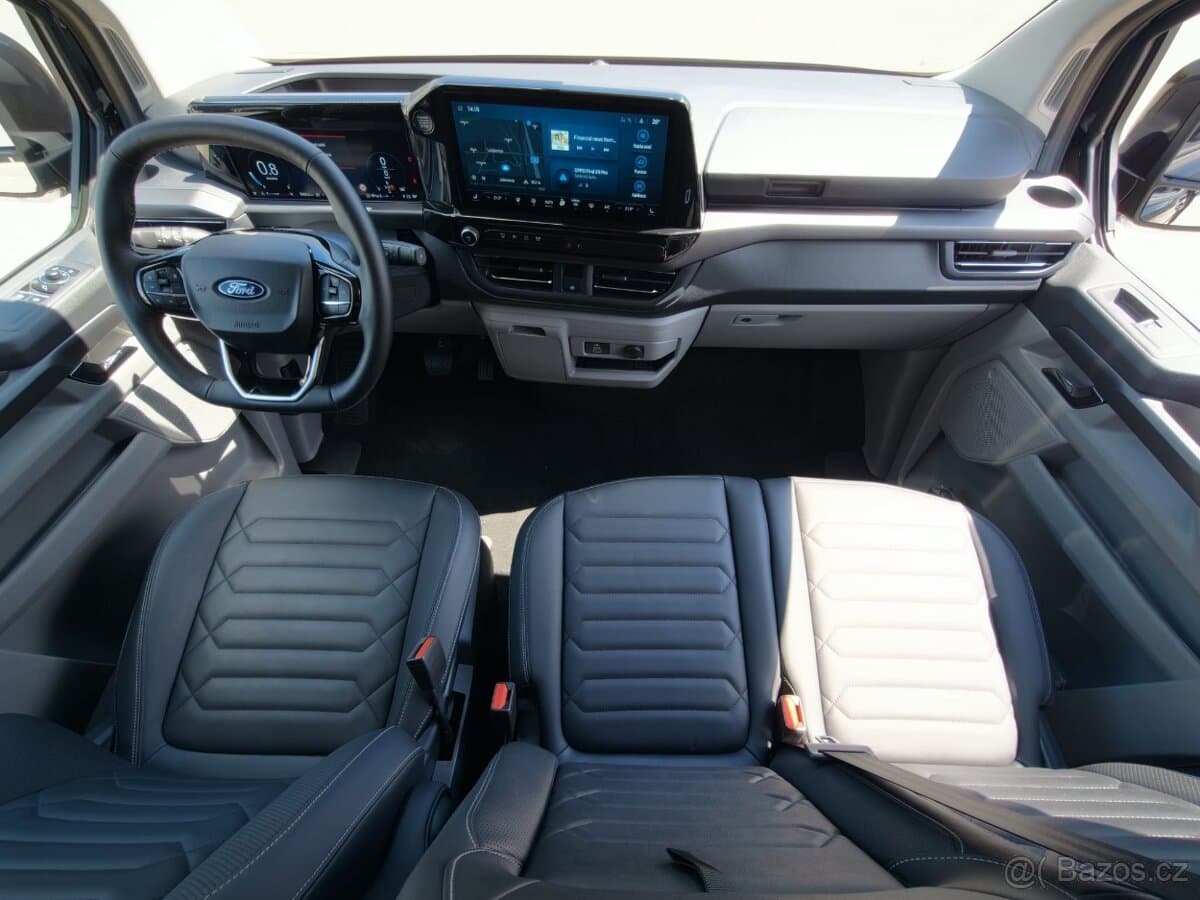 2025 Ford TOURNEO - 17
