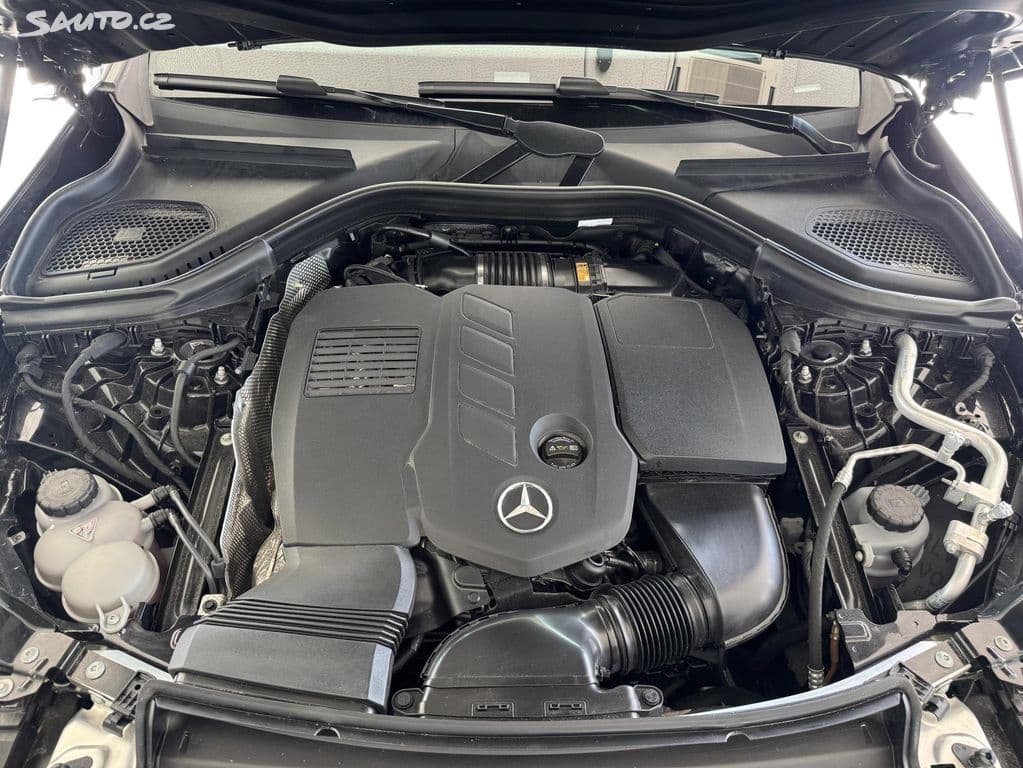 2025 Mercedes-Benz GLC - 17