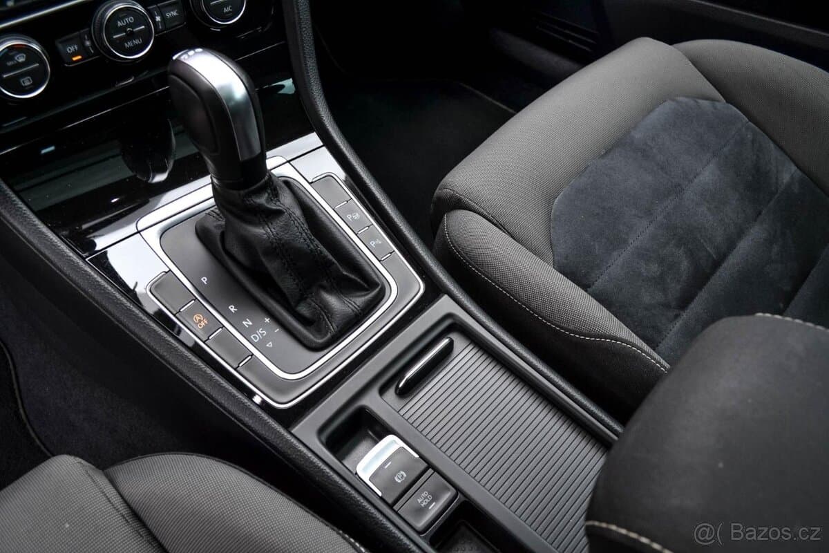 2016 Volkswagen GOLF - 17