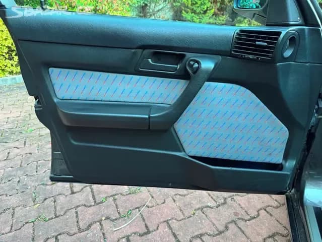 1989 BMW M5 - 17