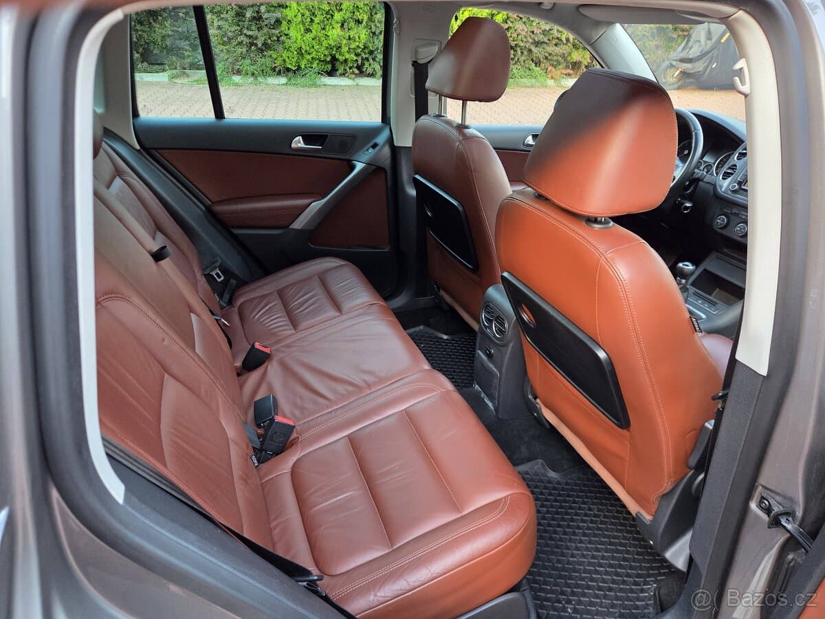 2009 Volkswagen TIGUAN - 17
