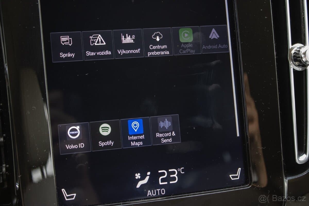 2019 Volvo XC40 - 17