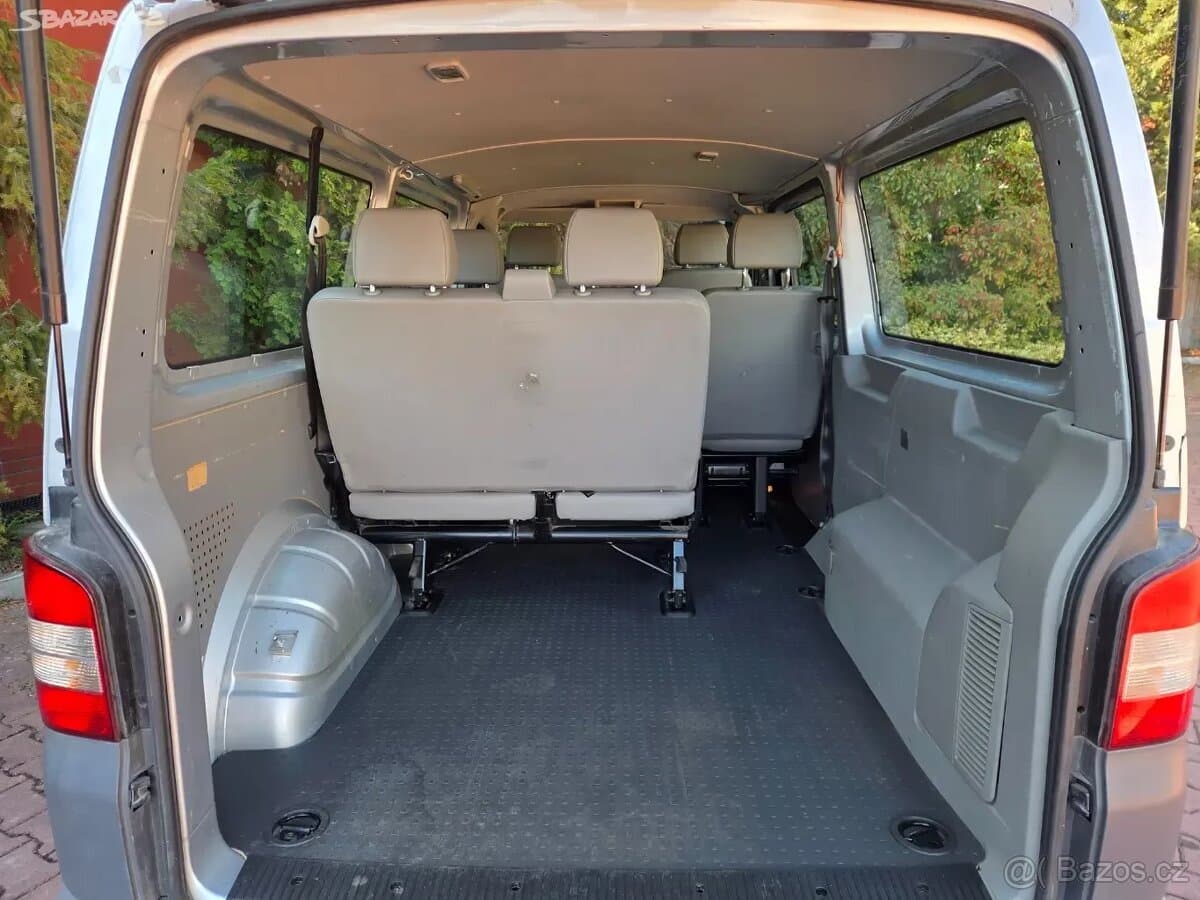2010 Volkswagen TRANSPORTER - 17