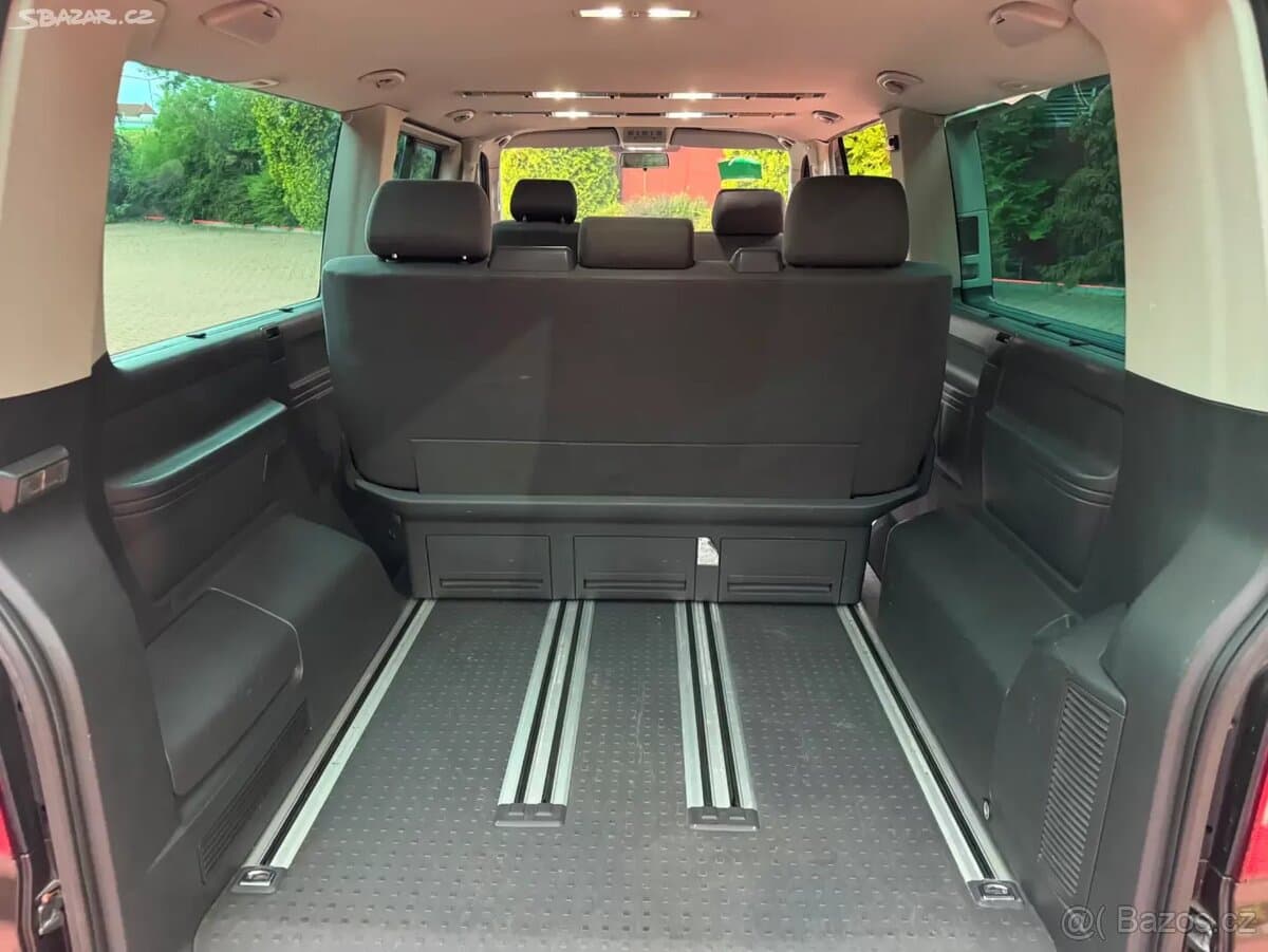 2009 Volkswagen MULTIVAN - 17