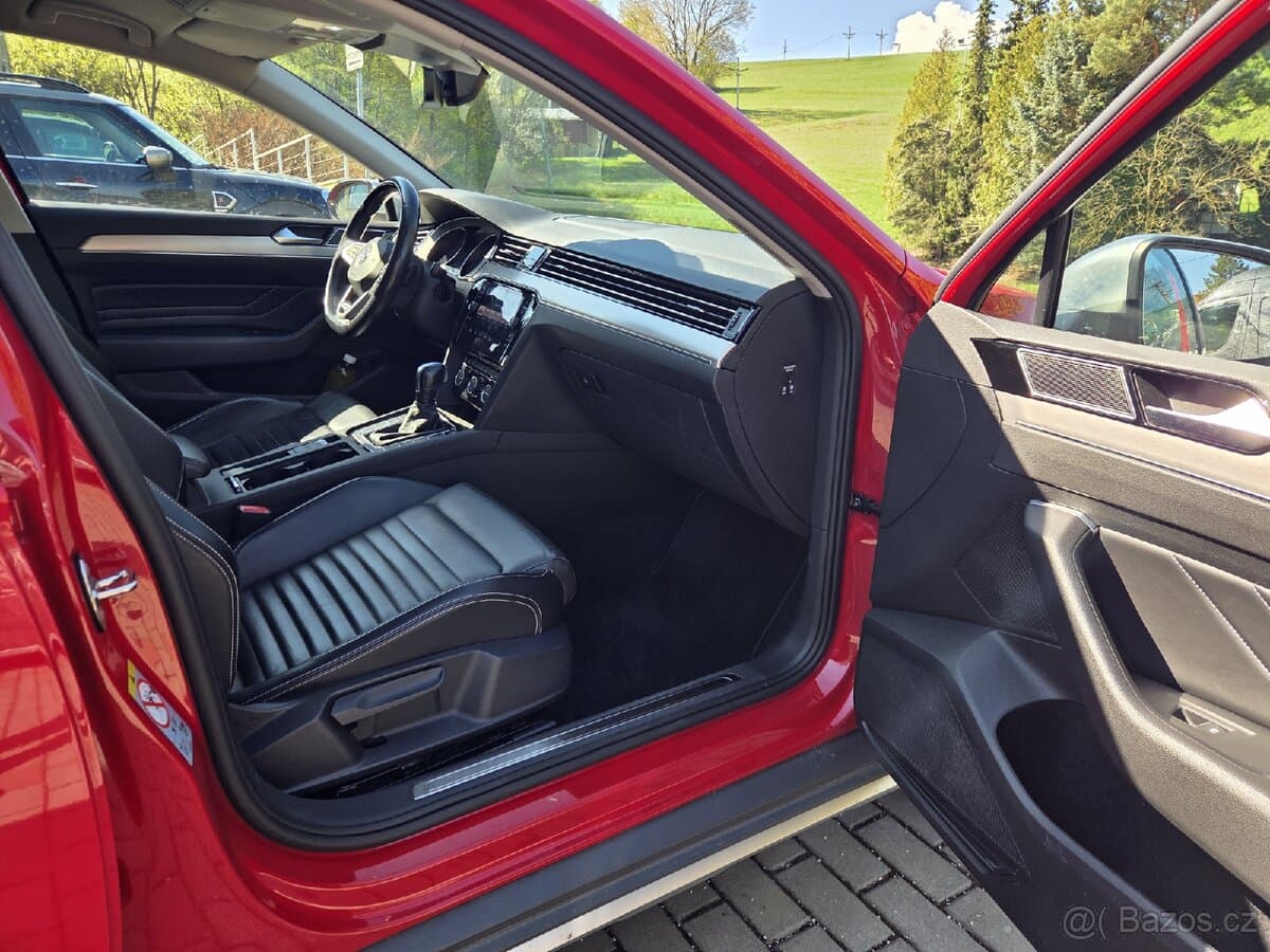 2020 Volkswagen PASSAT - 17