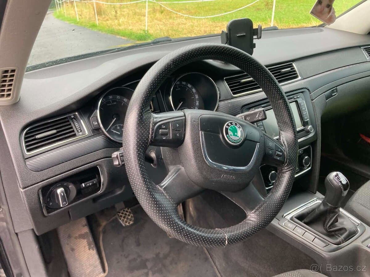 2010 Škoda SUPERB - 17