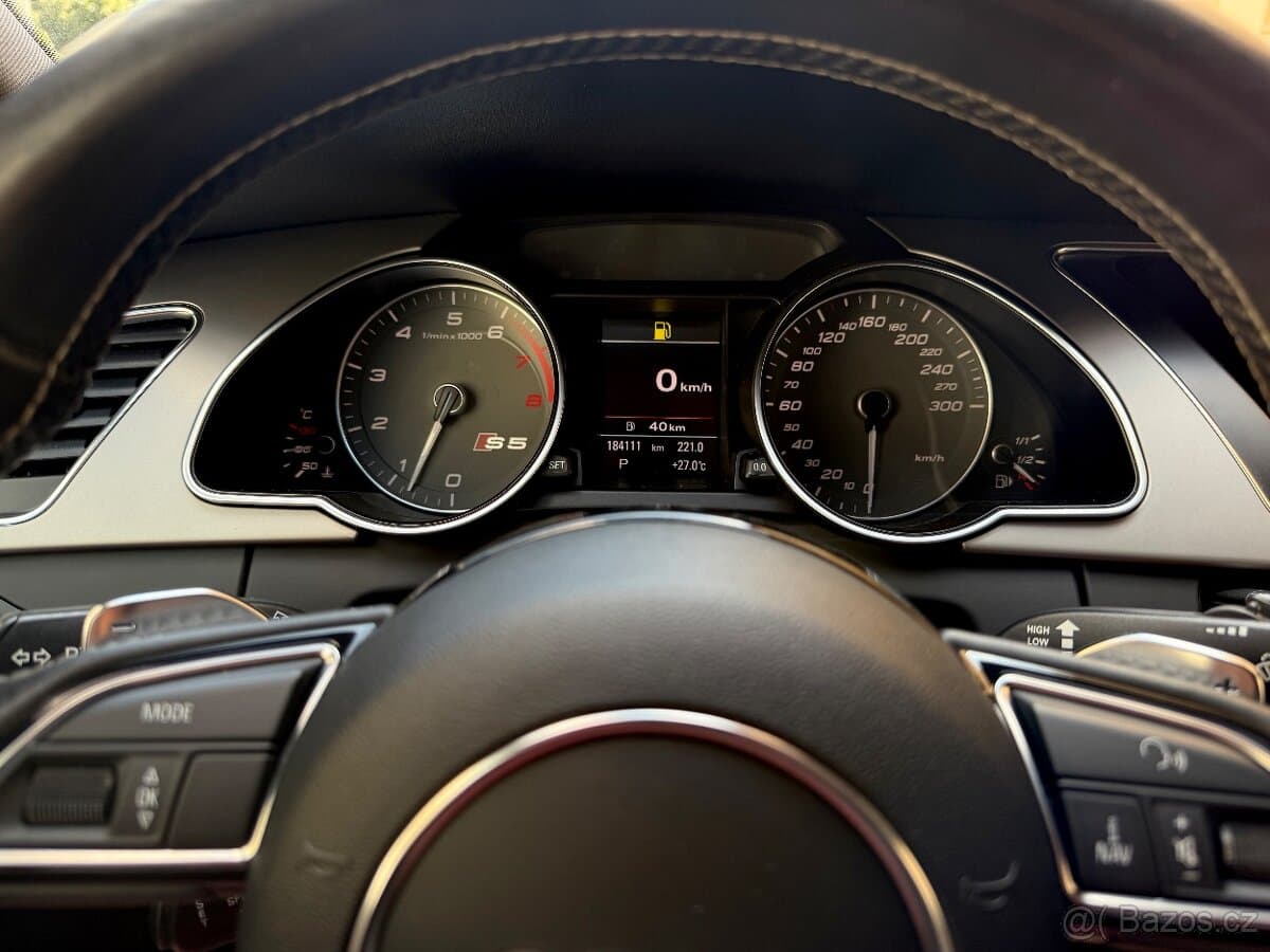 2012 Audi S5 - 17