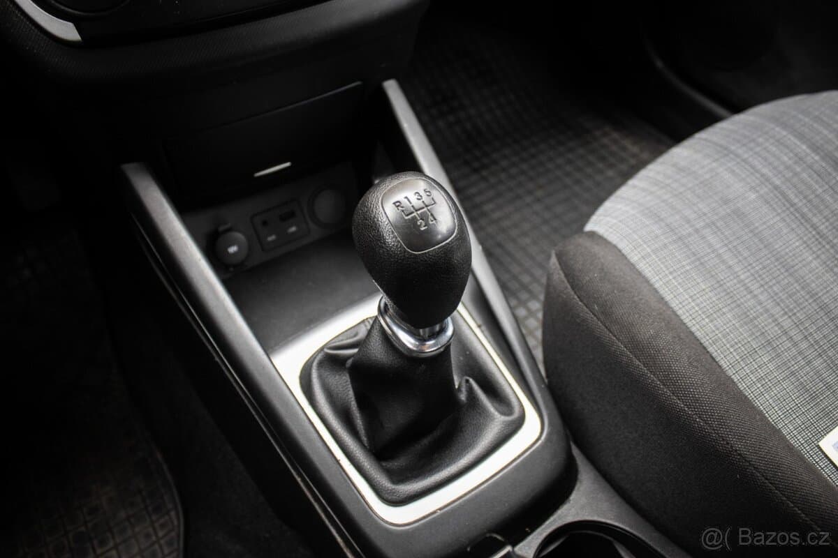 2011 Kia PROCEED - 17