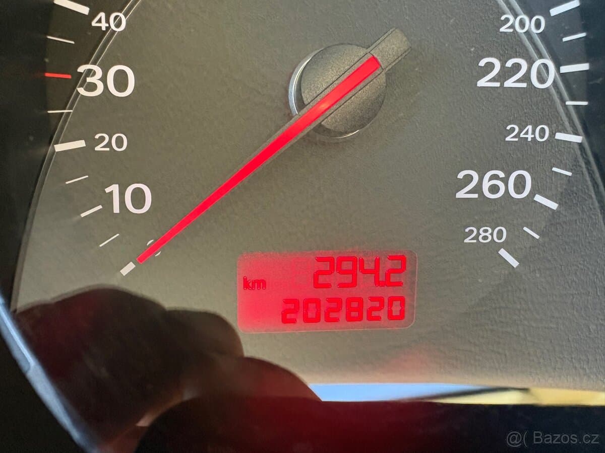2006 Audi A8 - 17