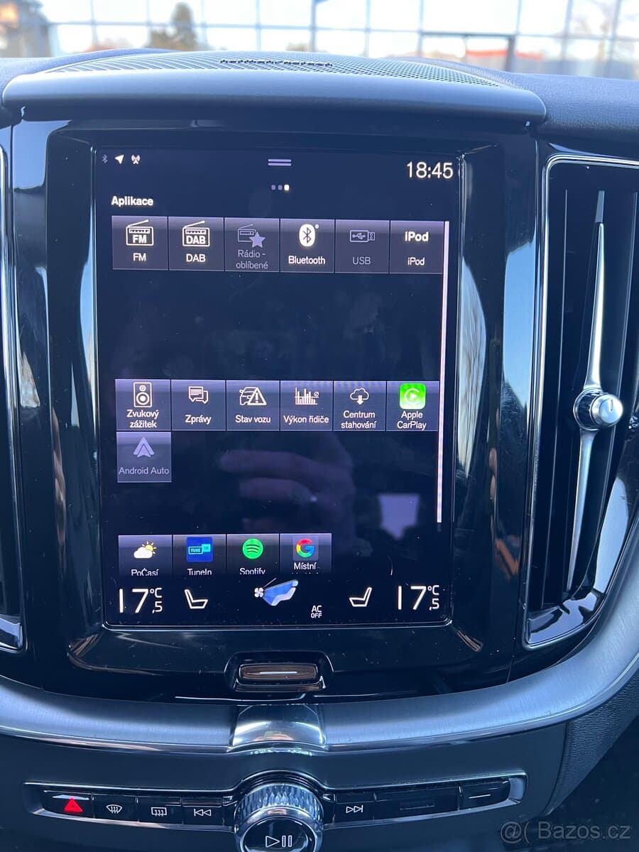 2021 Volvo XC60 - 17