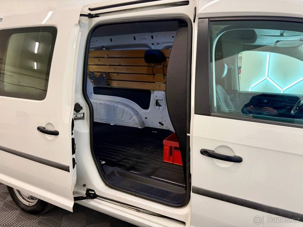 2019 Volkswagen CADDY - 17