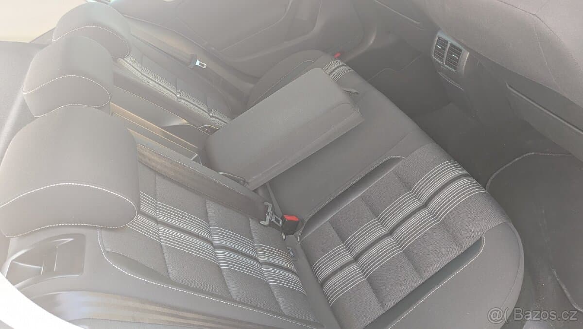 2012 Volkswagen GOLF - 17
