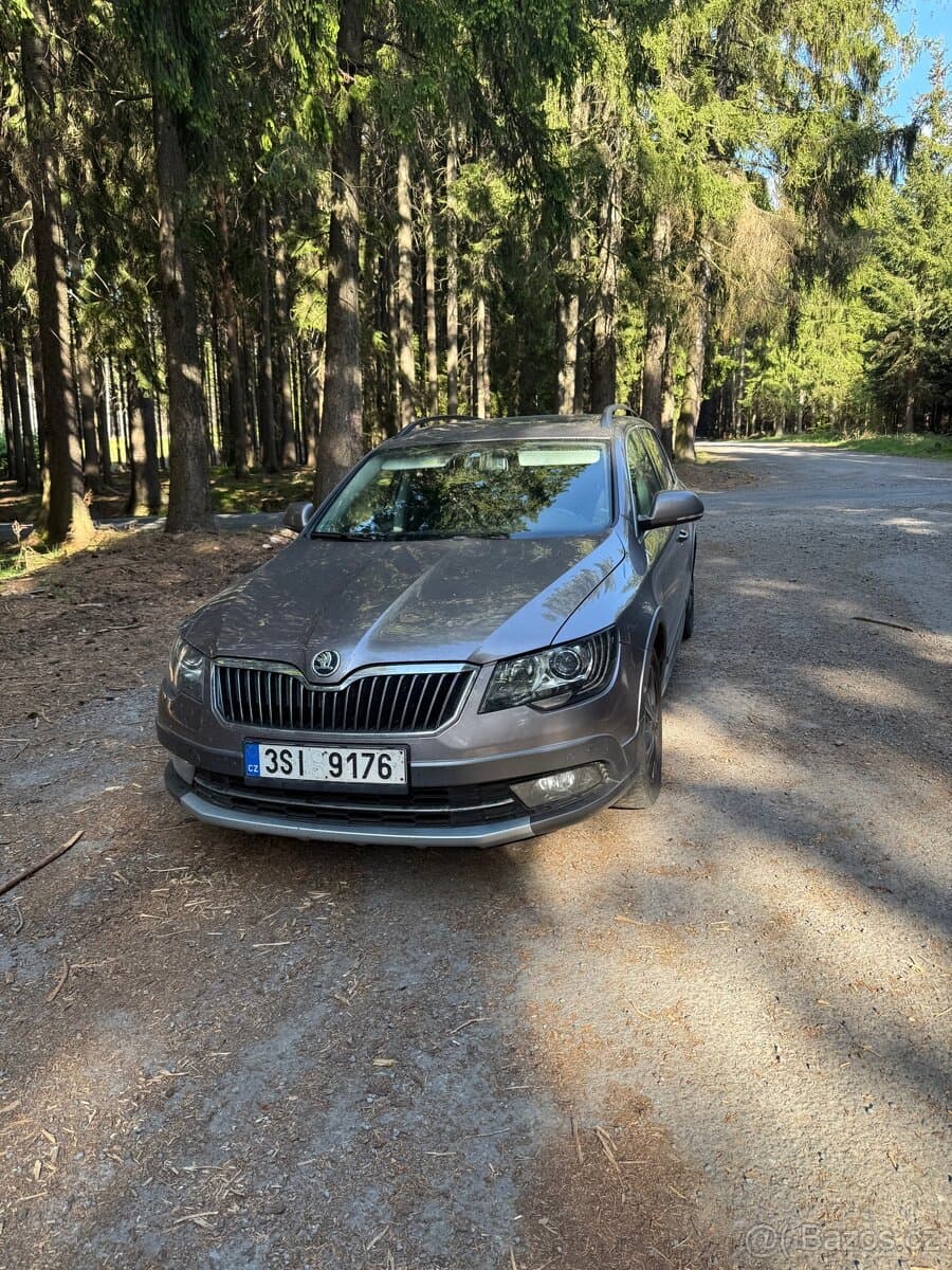 2014 Škoda SUPERB - 17