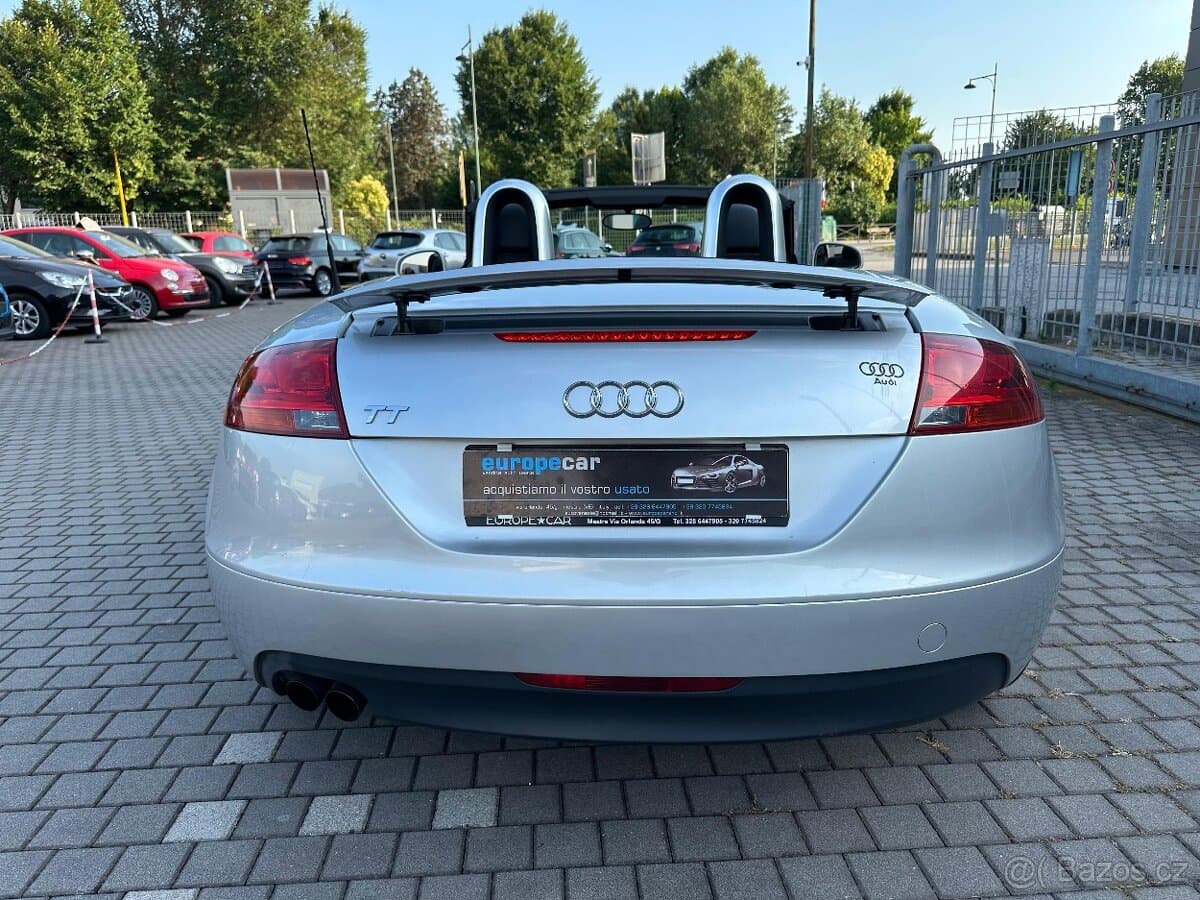2008 Audi TT - 17