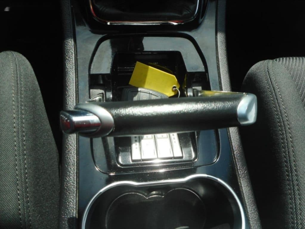 2010 Ford S-MAX - 17