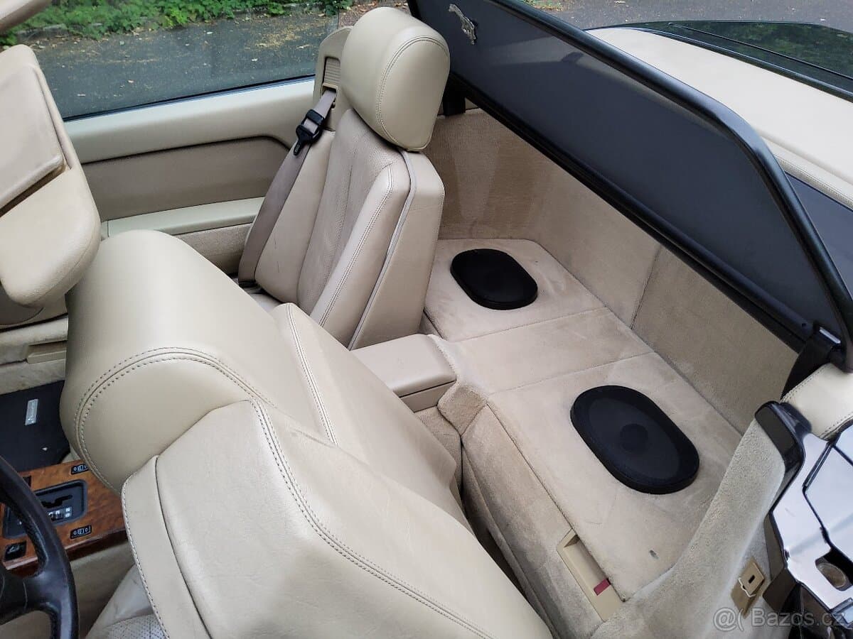 1991 Mercedes-Benz SL - 17