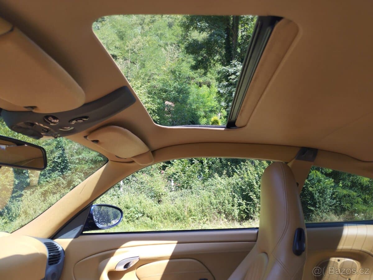 1998 Porsche 911 - 17