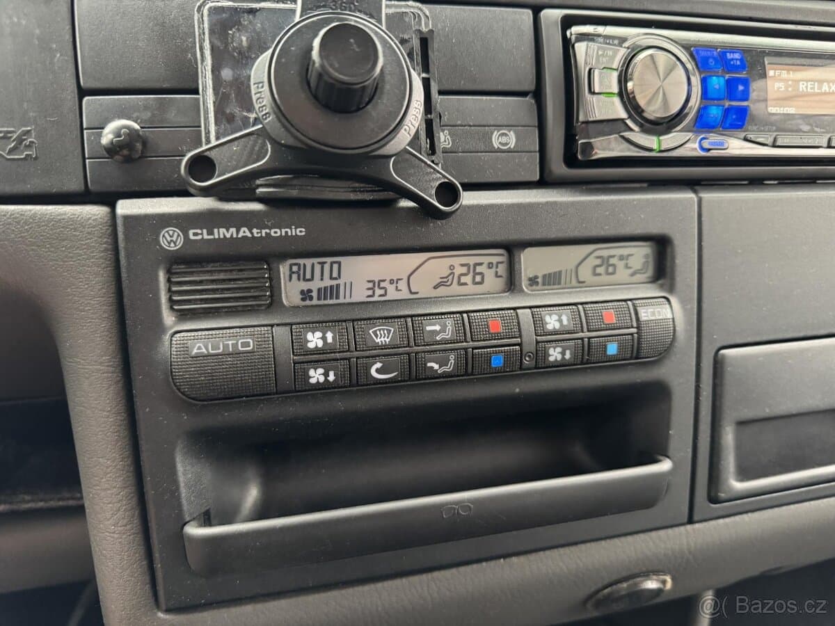 1998 Volkswagen CARAVELLE - 17