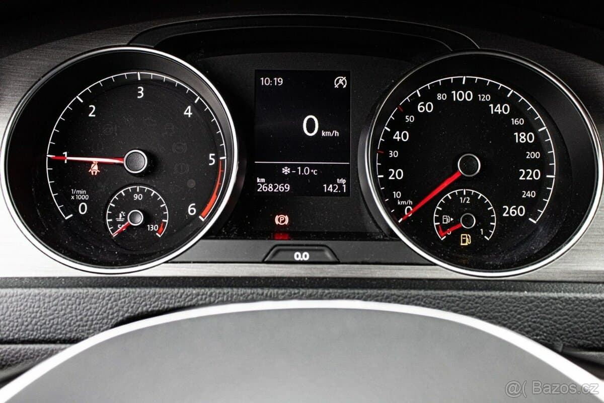 2015 Volkswagen GOLF - 17