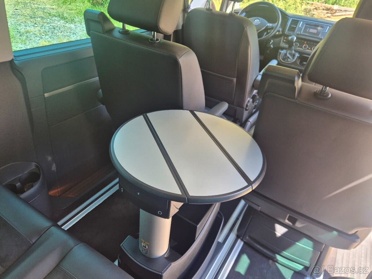 2017 Volkswagen MULTIVAN - 17