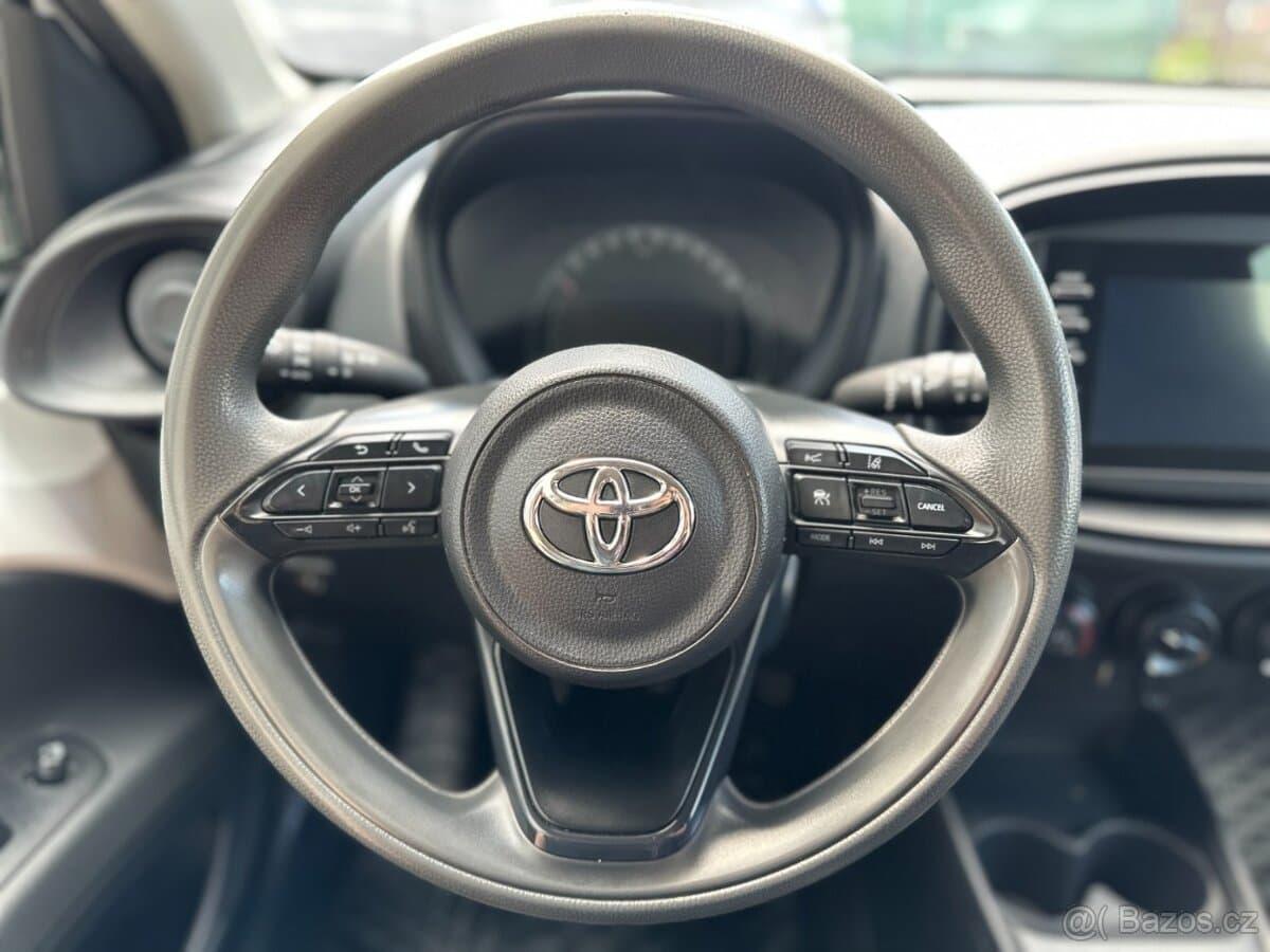 2023 Toyota AYGO - 17