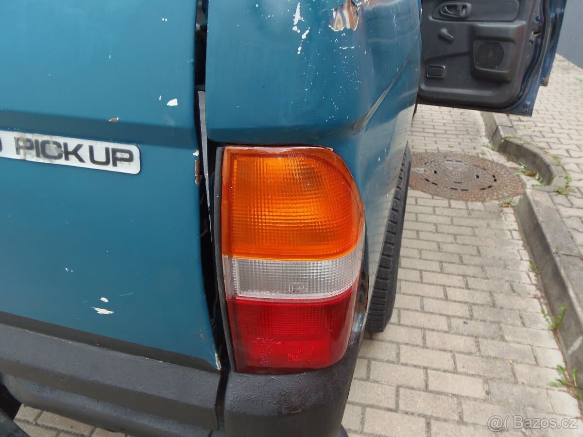2000 Mitsubishi L200 - 17