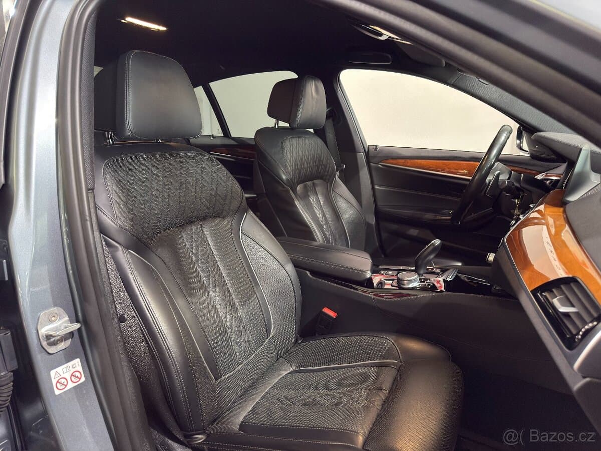 2018 BMW 5-SERIES - 17