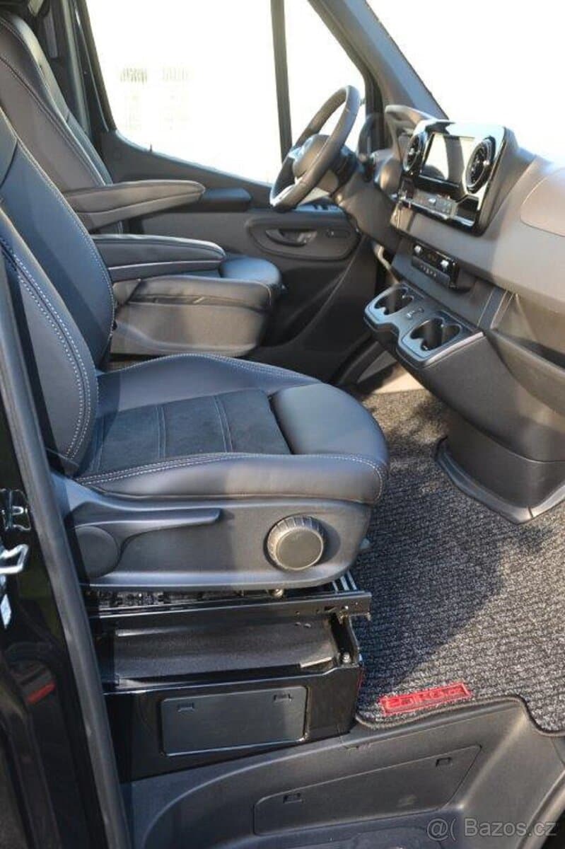Mercedes-Benz SPRINTER - 17