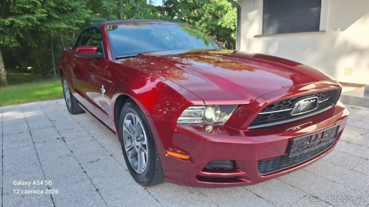2013 Ford MUSTANG - 17