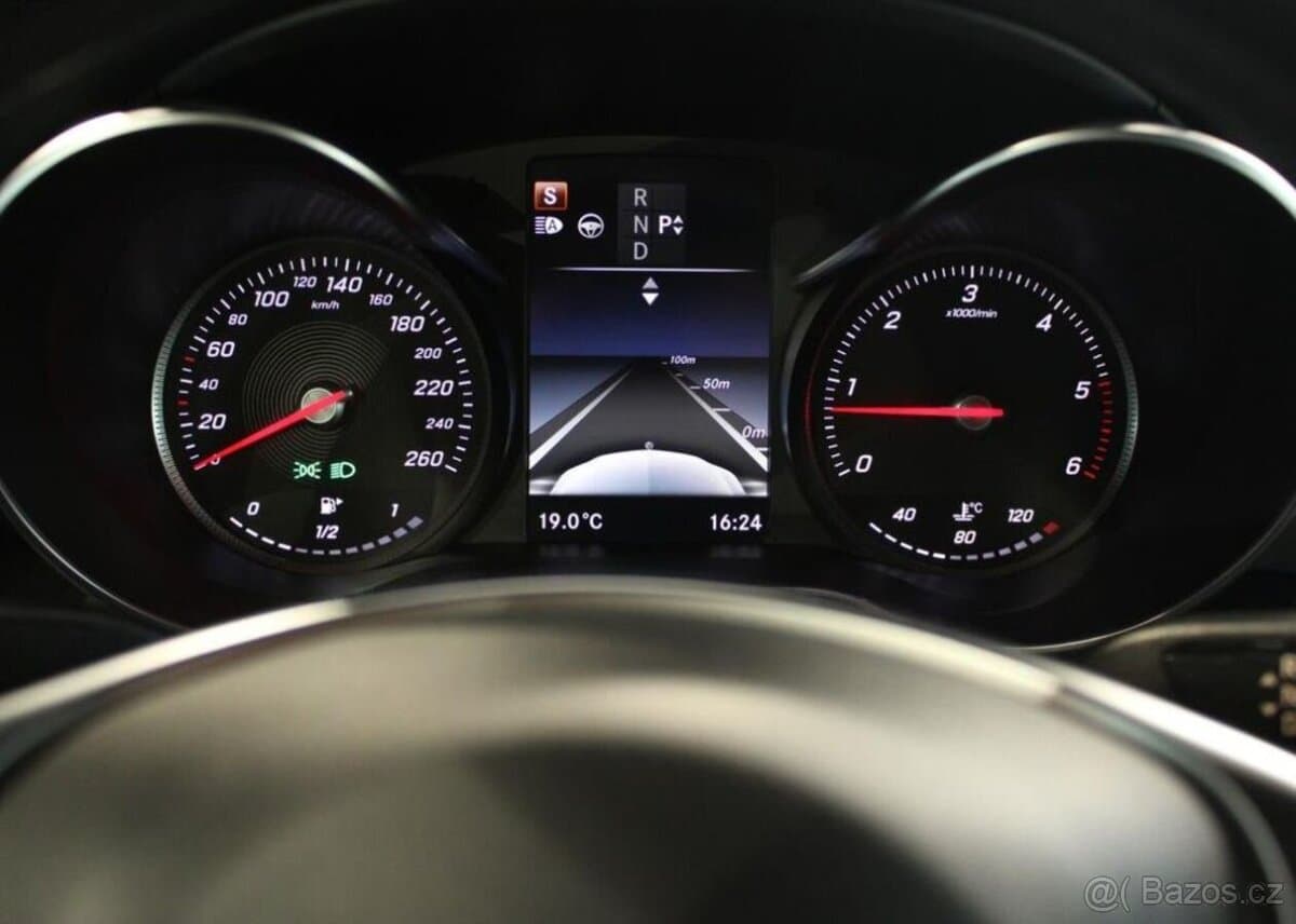 2016 Mercedes-Benz C-CLASS - 17