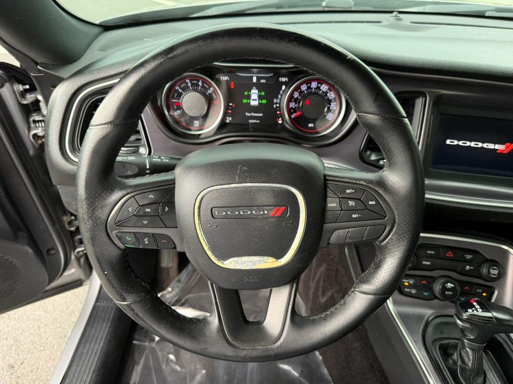 2017 Dodge CHALLENGER - 17
