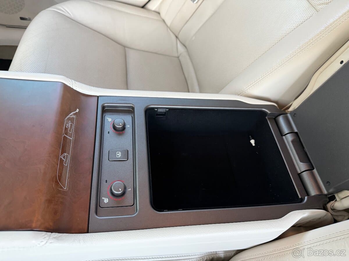 2012 Lexus LS - 17