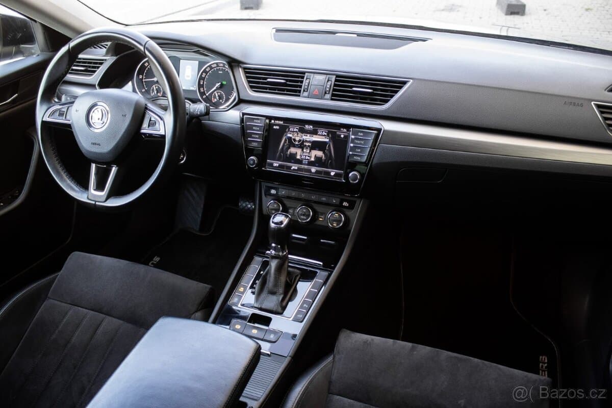 2016 Škoda SUPERB - 17