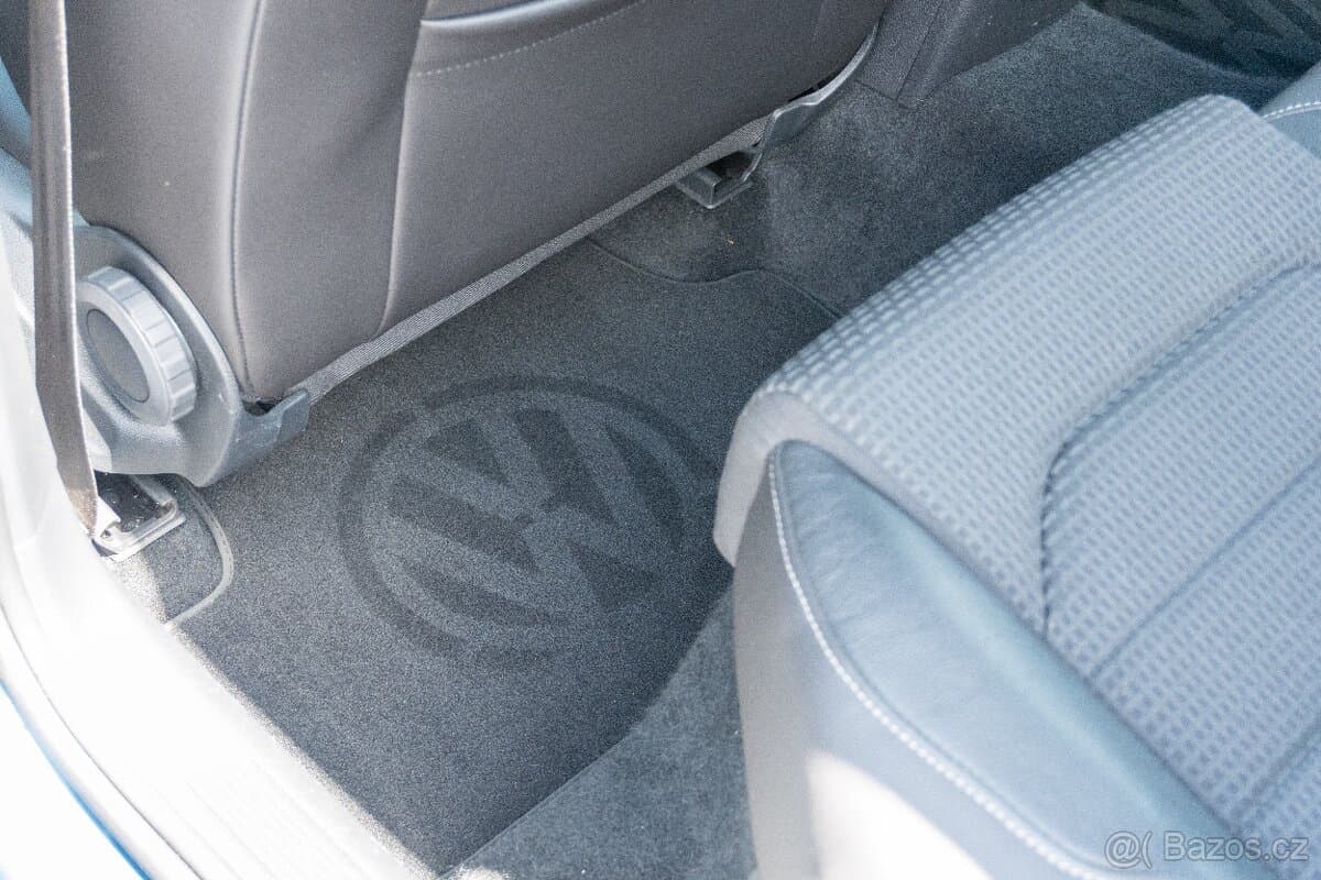 2016 Volkswagen GOLF - 17