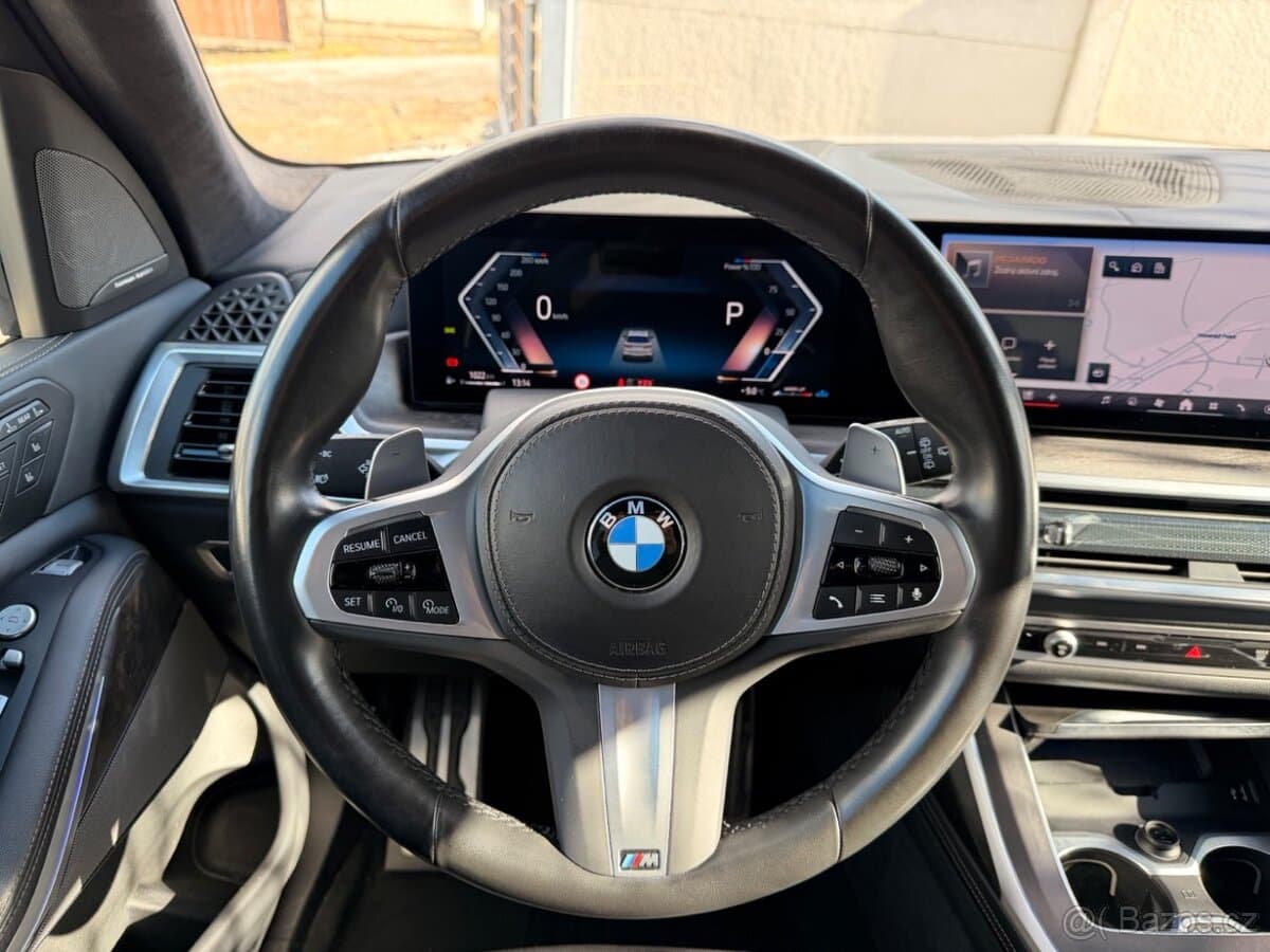2023 BMW X7 - 17