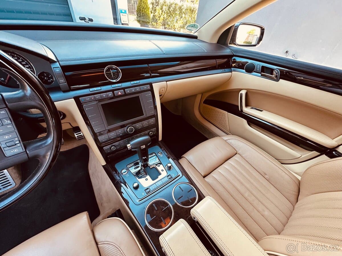 2007 Volkswagen PHAETON - 17