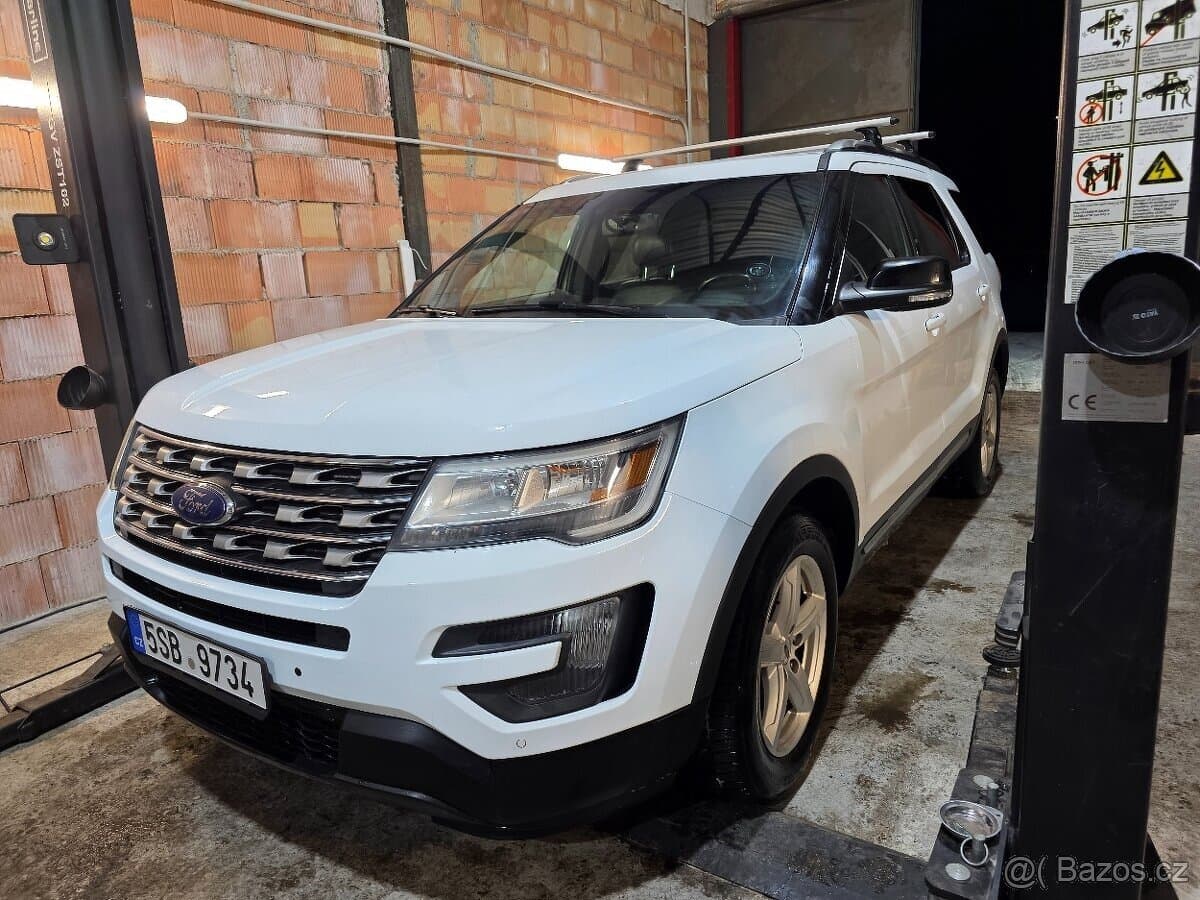 2016 Ford EXPLORER - 17