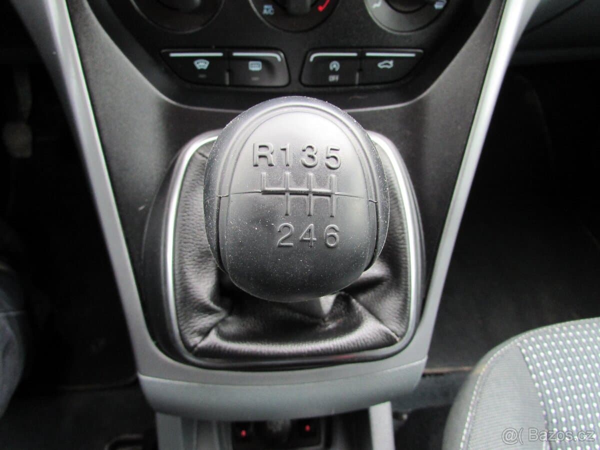 2012 Ford C-MAX - 17