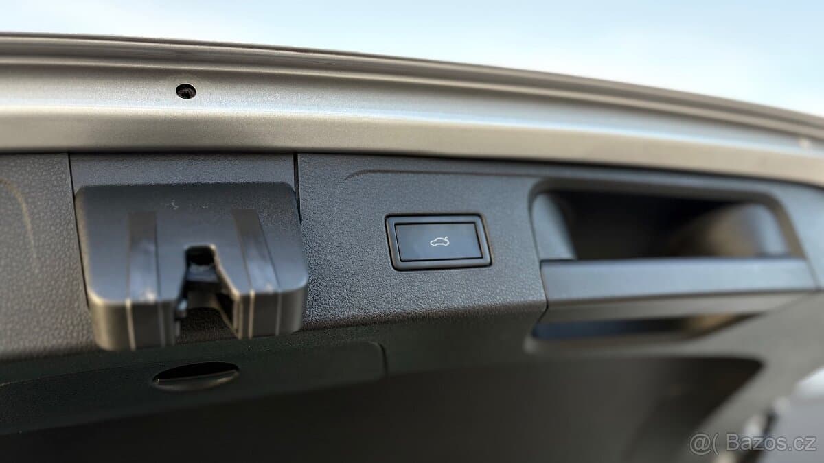 2015 Volkswagen PASSAT - 17