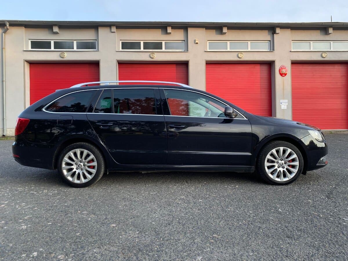 2014 Škoda SUPERB - 17