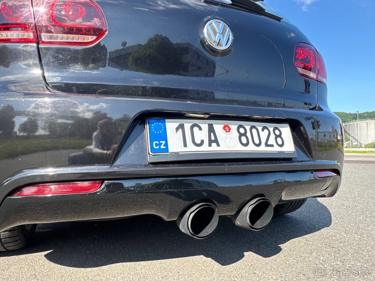2010 Volkswagen GOLF - 17