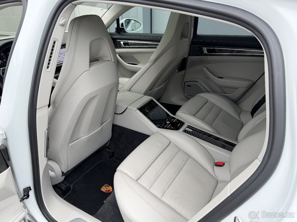 2019 Porsche PANAMERA - 17