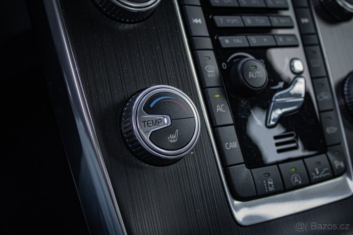 2016 Volvo S60 - 17