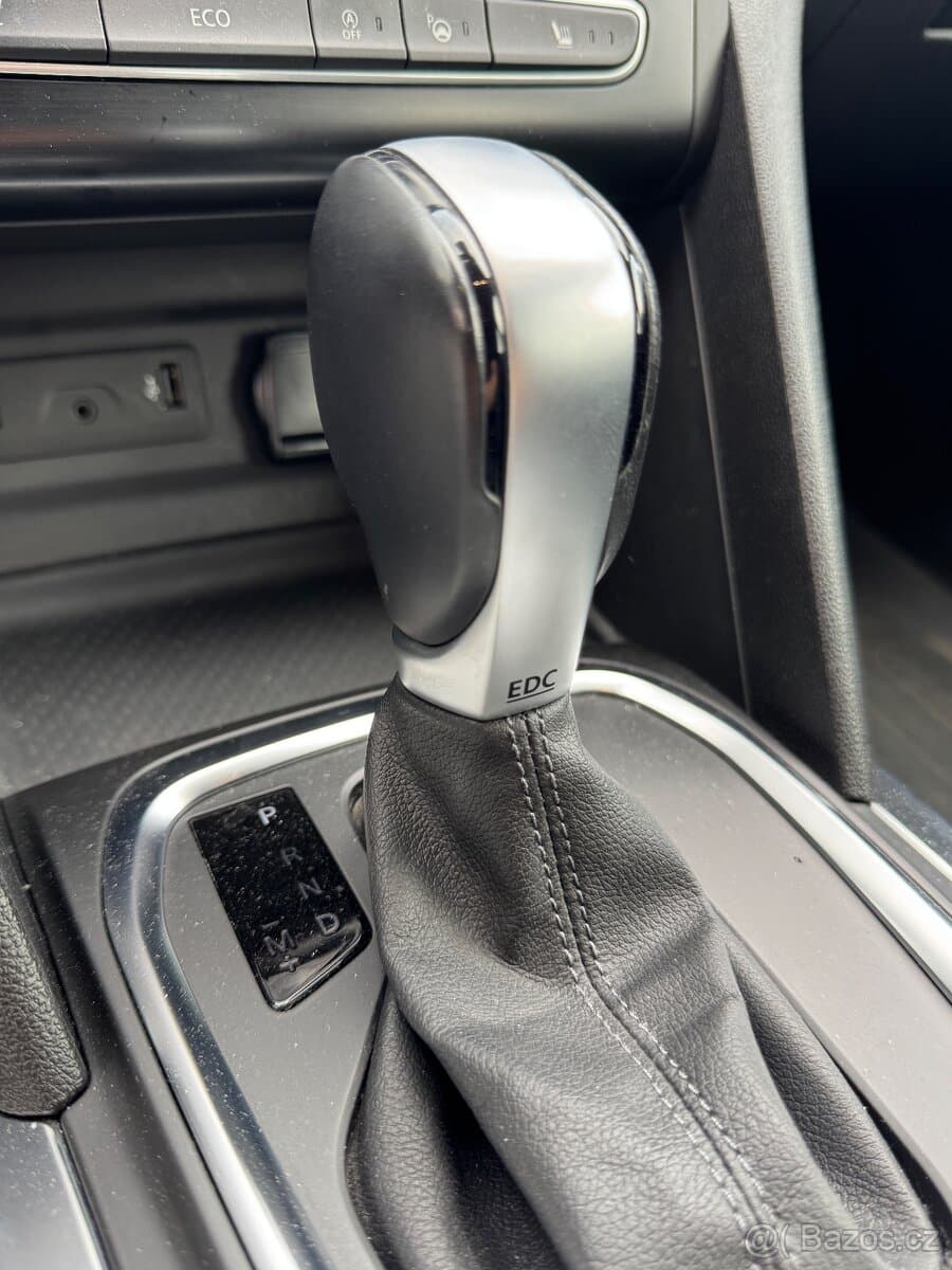2019 Renault MEGANE - 17