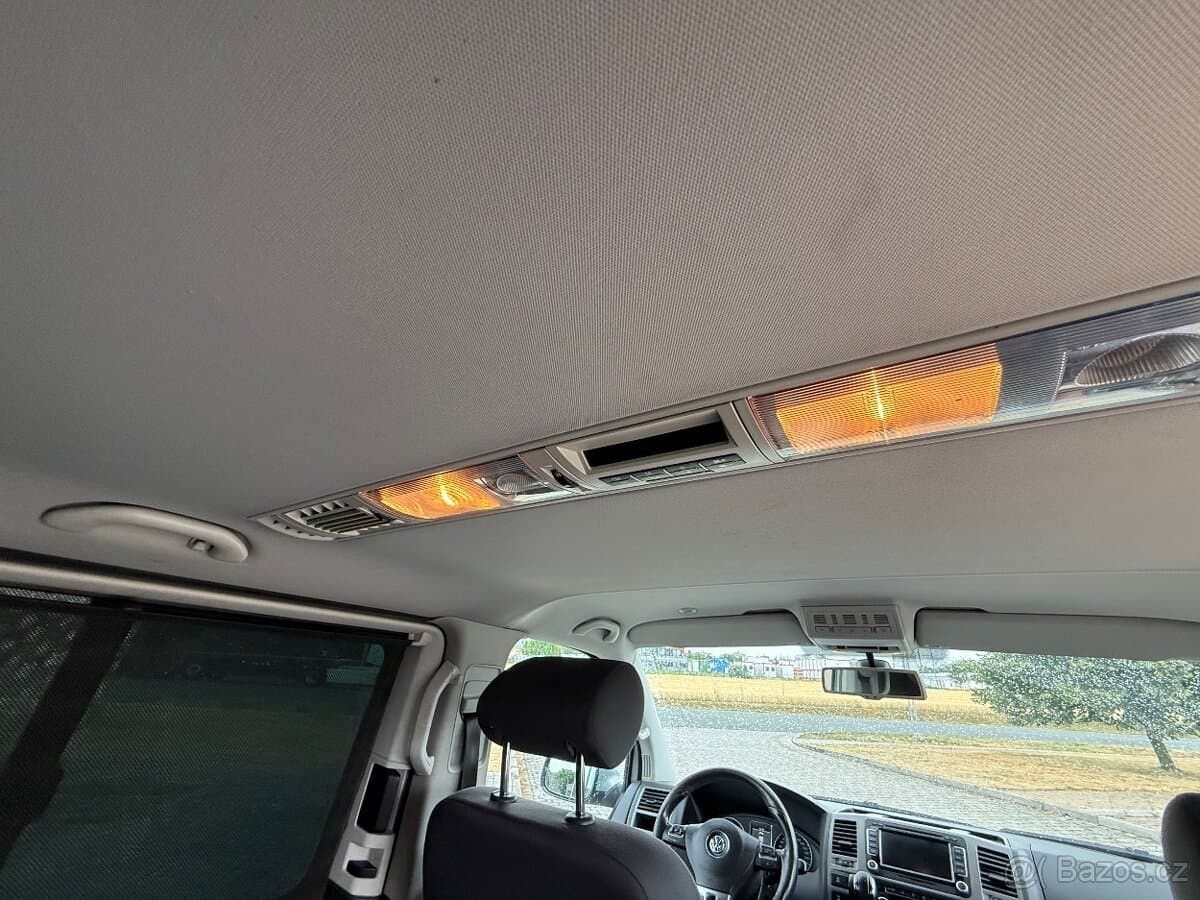 2013 Volkswagen CARAVELLE - 17
