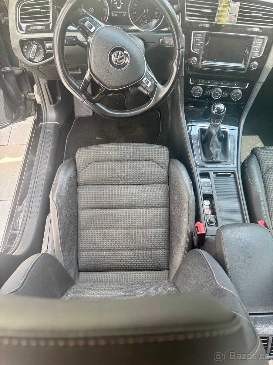 2014 Volkswagen GOLF - 17